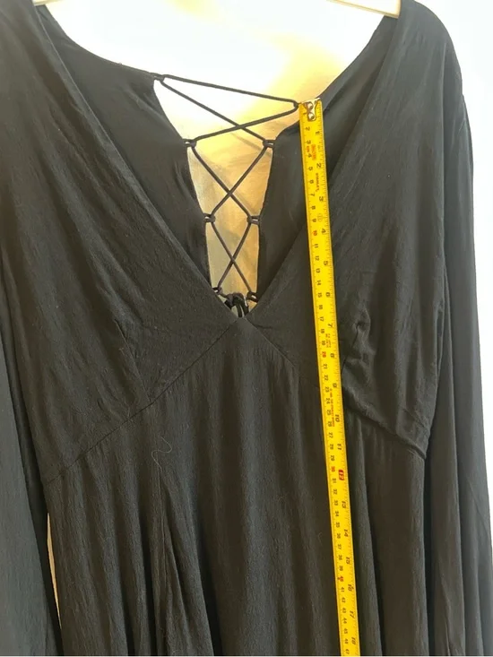 Black Long-Sleeve V-Neck Lace-Up Mini Dress - Picture 6 of 6